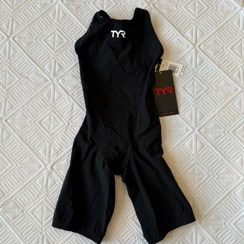 TYR Women’s Tracer B-Series Shortjohn Swimsuit Size 30L, 28 In Black